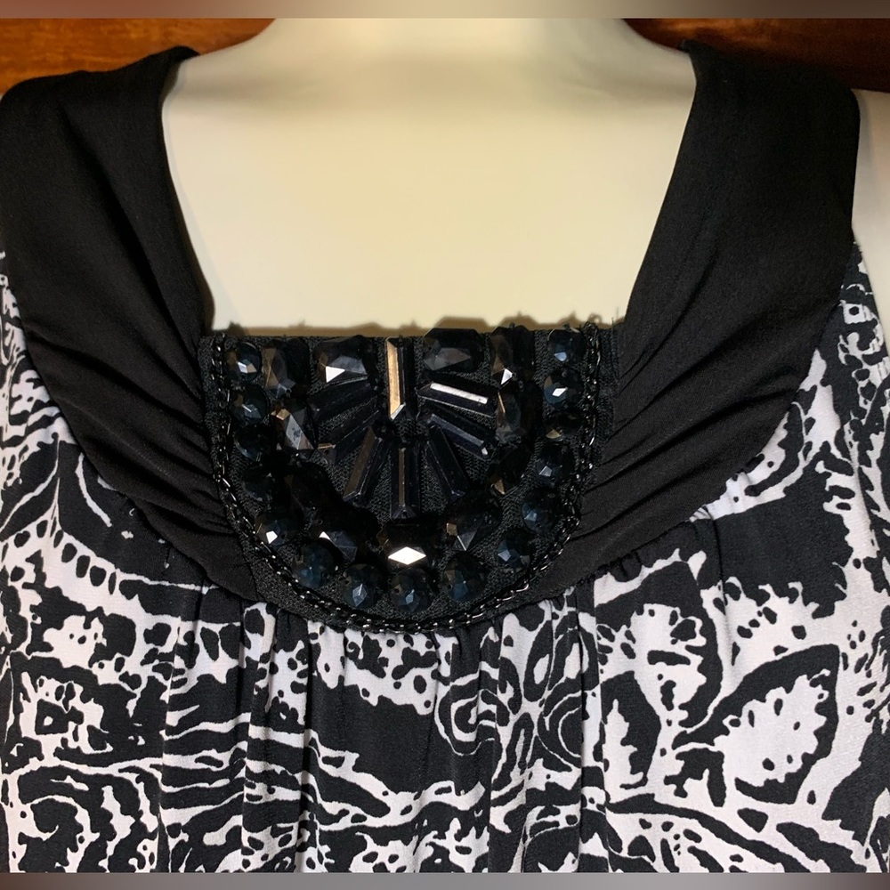 Hartfield Design LARGE Sleeveless Dress with Bejeweled Neckline - Picture 4 of 16